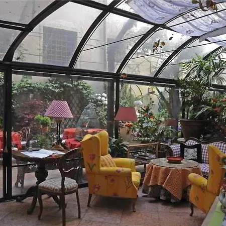 Готель Gabbia D'oro 5*
